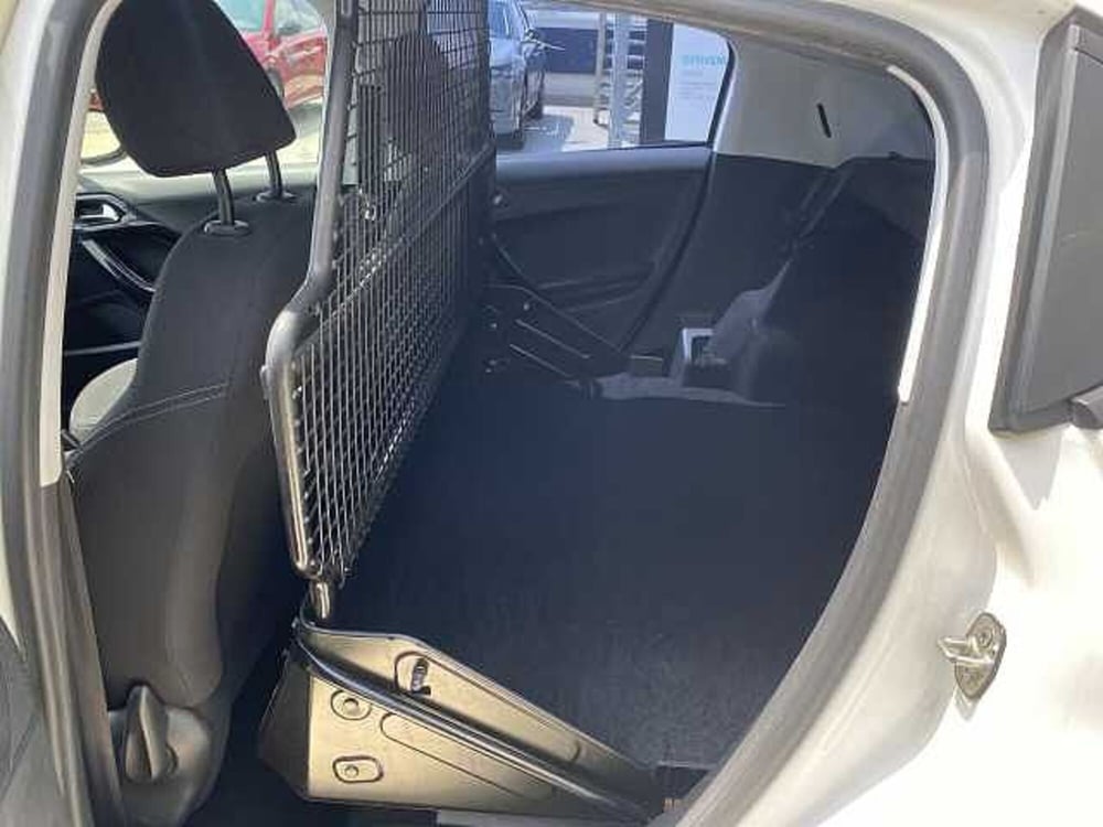 Peugeot 208 usata a Catania (11)