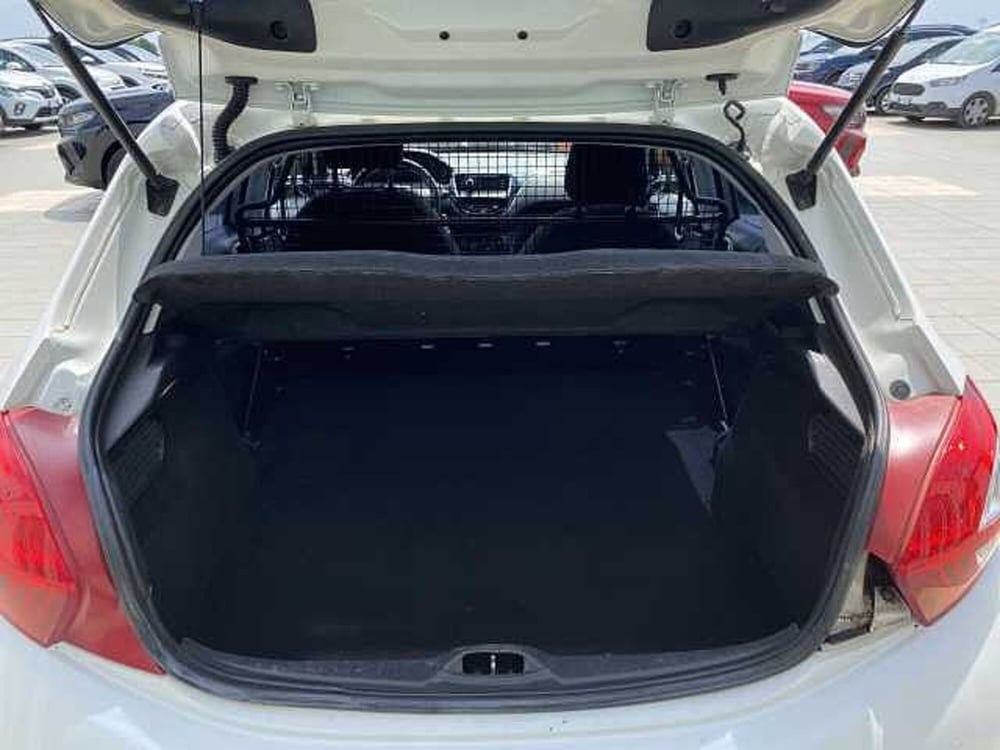 Peugeot 208 usata a Catania (12)