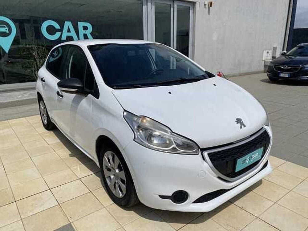Peugeot 208 usata a Catania (7)