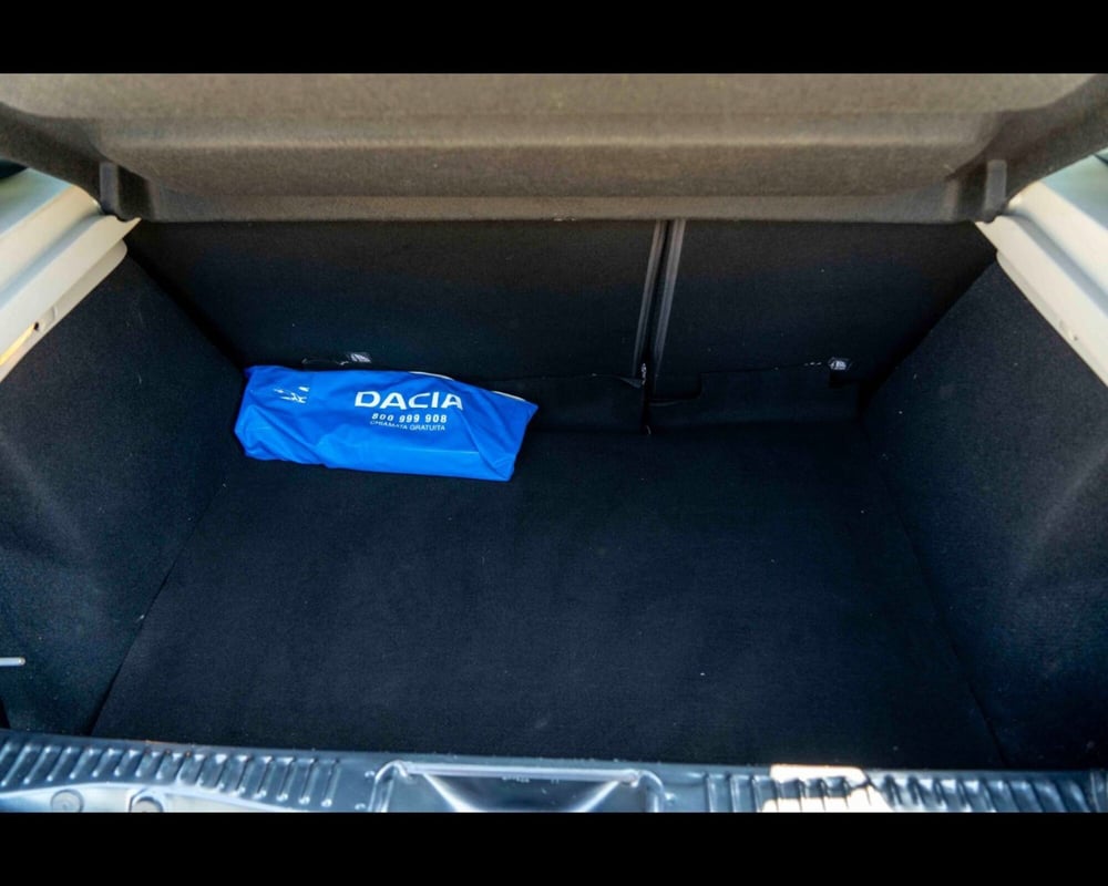 Dacia Sandero usata a Treviso (15)