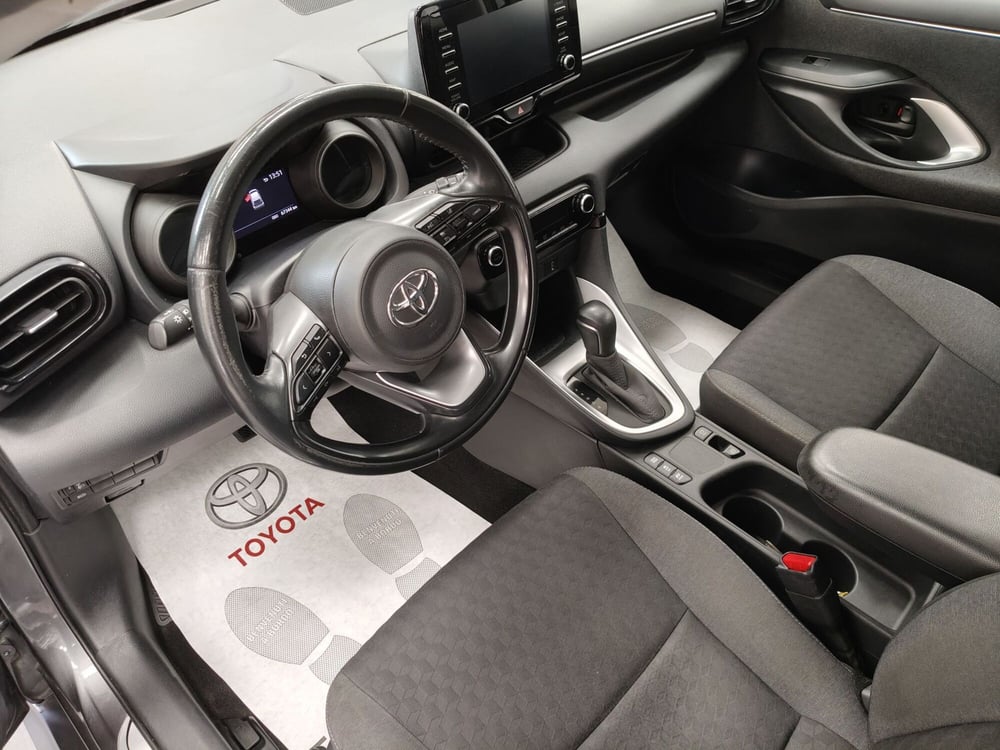 Toyota Yaris usata a Roma (12)