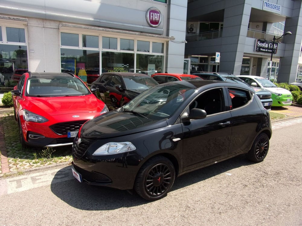 Lancia Ypsilon usata a Reggio Emilia (2)