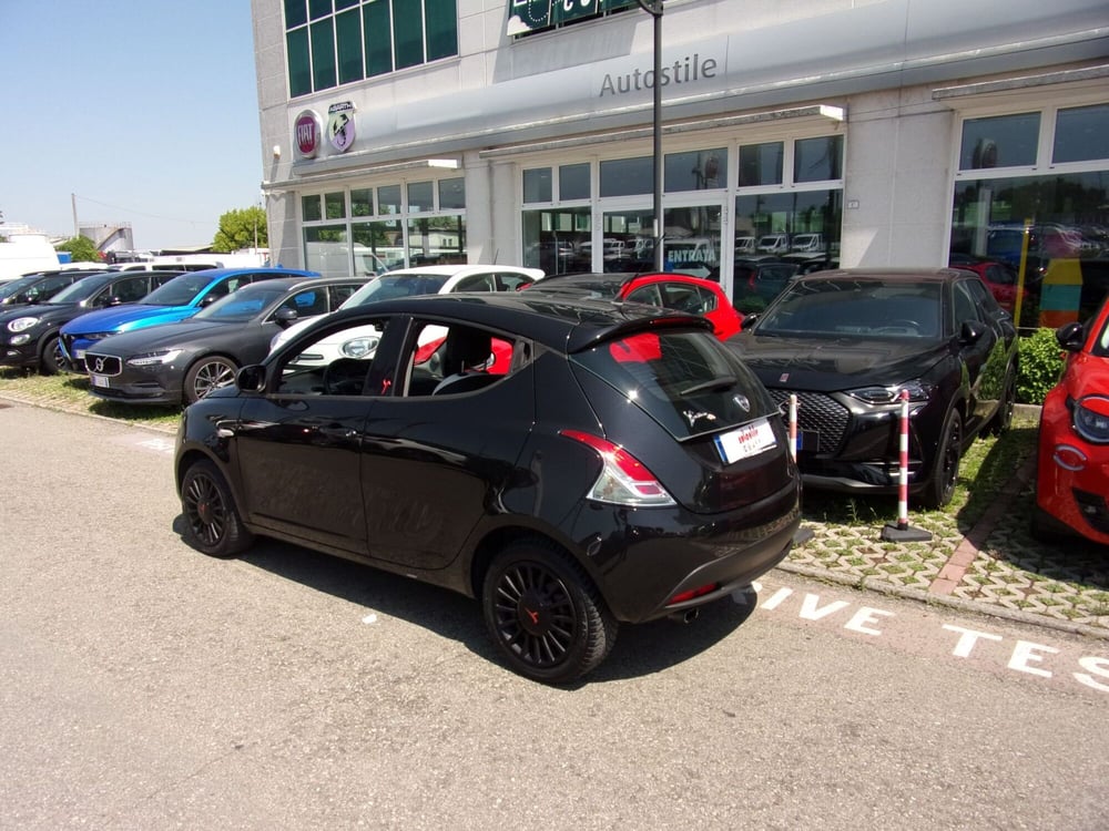 Lancia Ypsilon usata a Reggio Emilia (3)