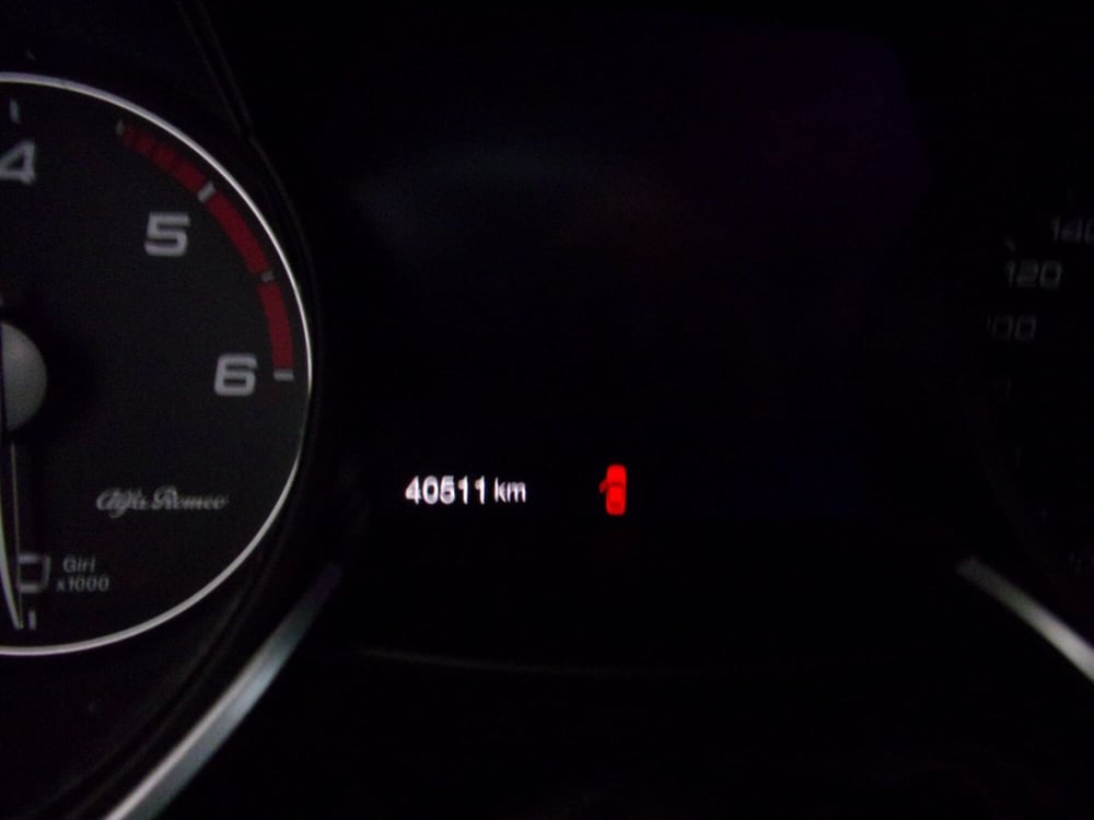 Alfa Romeo Stelvio usata a Reggio Emilia (14)