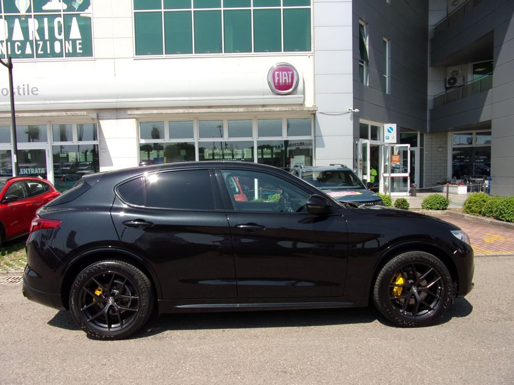 Alfa Romeo Stelvio usata a Reggio Emilia (4)