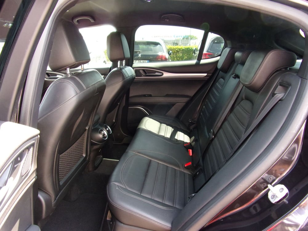 Alfa Romeo Stelvio usata a Reggio Emilia (9)