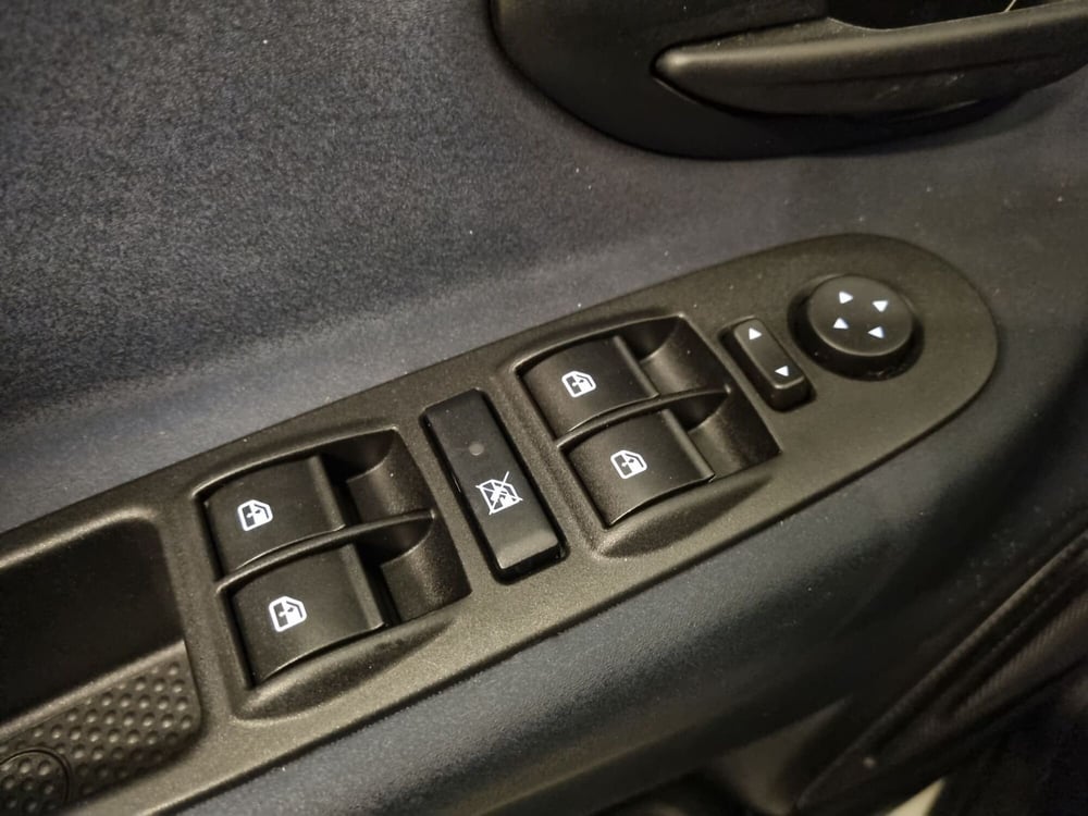 Lancia Ypsilon usata a Pavia (15)