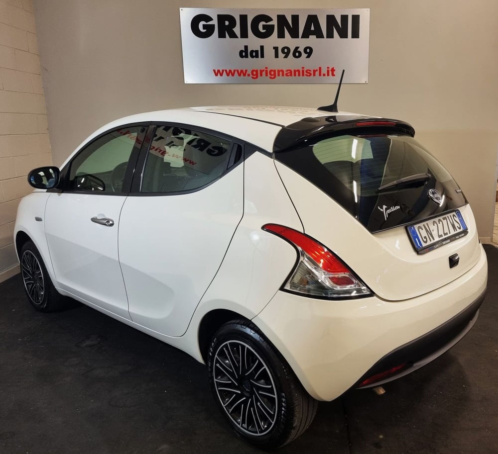 Lancia Ypsilon usata a Pavia (3)