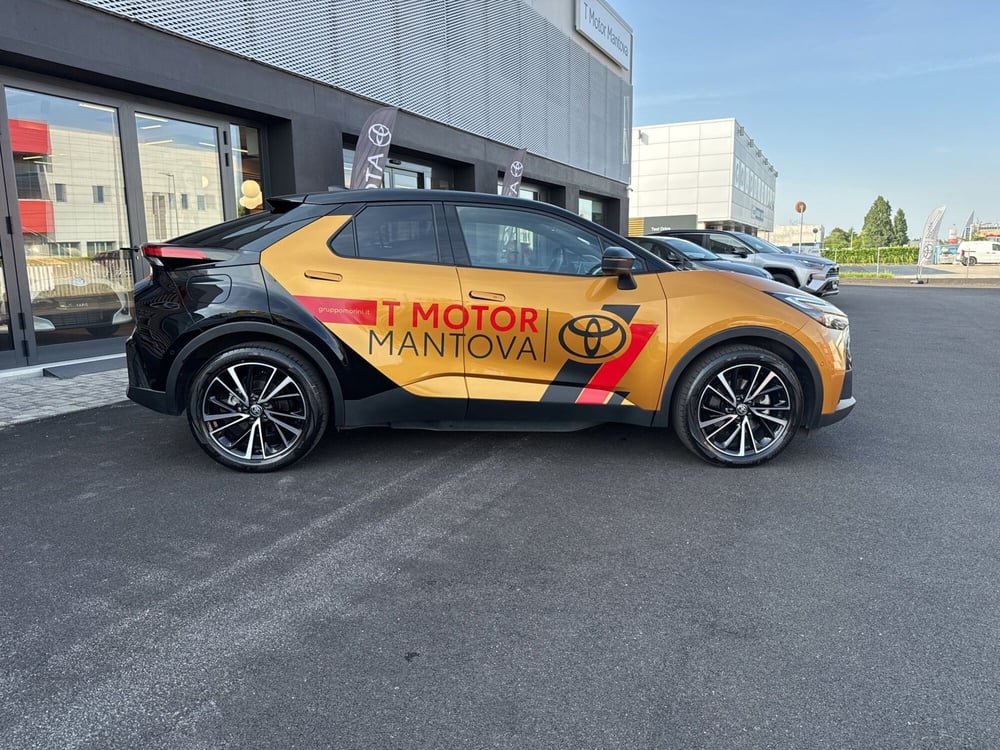 Toyota Toyota C-HR usata a Mantova (7)
