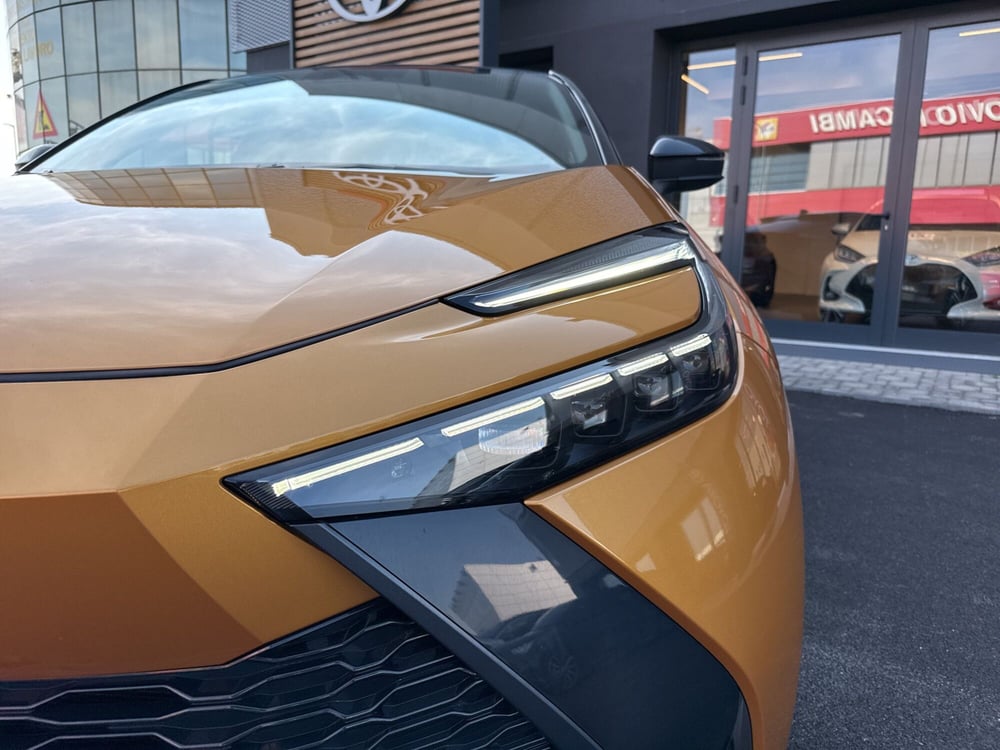 Toyota Toyota C-HR usata a Mantova (9)