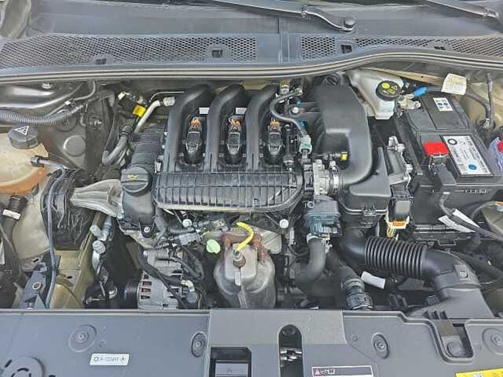 Peugeot 208 usata a Ragusa (13)