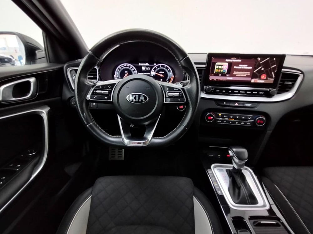 Kia ProCeed usata a Como (11)