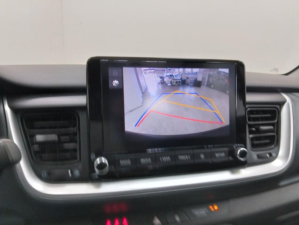 Kia Stonic usata a Como (15)
