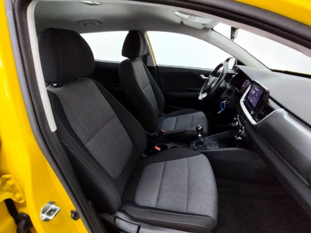 Kia Stonic usata a Como (3)