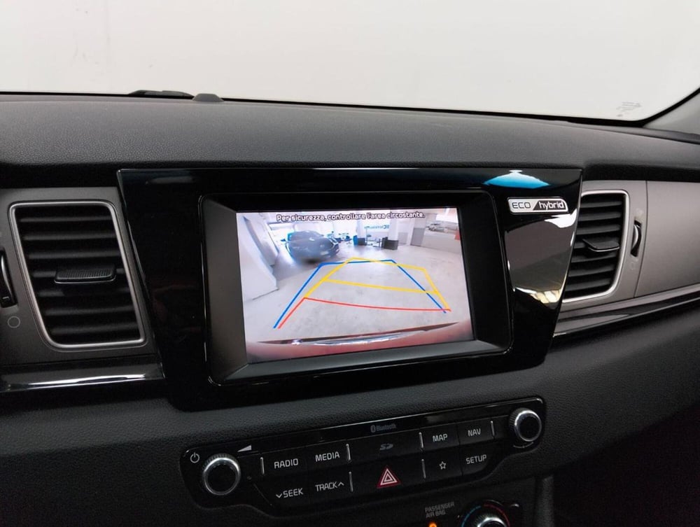 Kia Niro usata a Como (14)