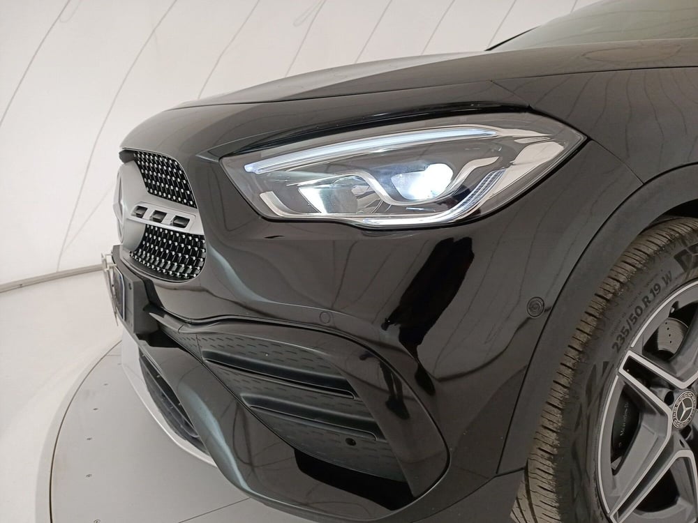 Mercedes-Benz GLA SUV usata a Taranto (12)