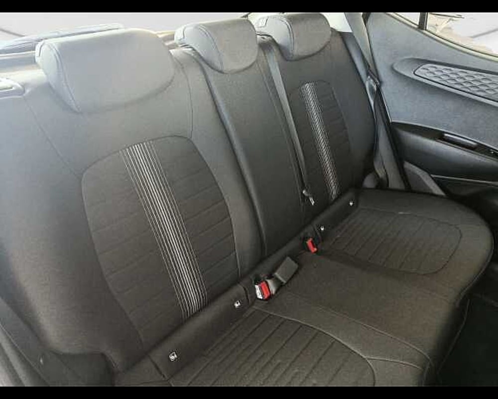 Hyundai i10 usata a Roma (9)