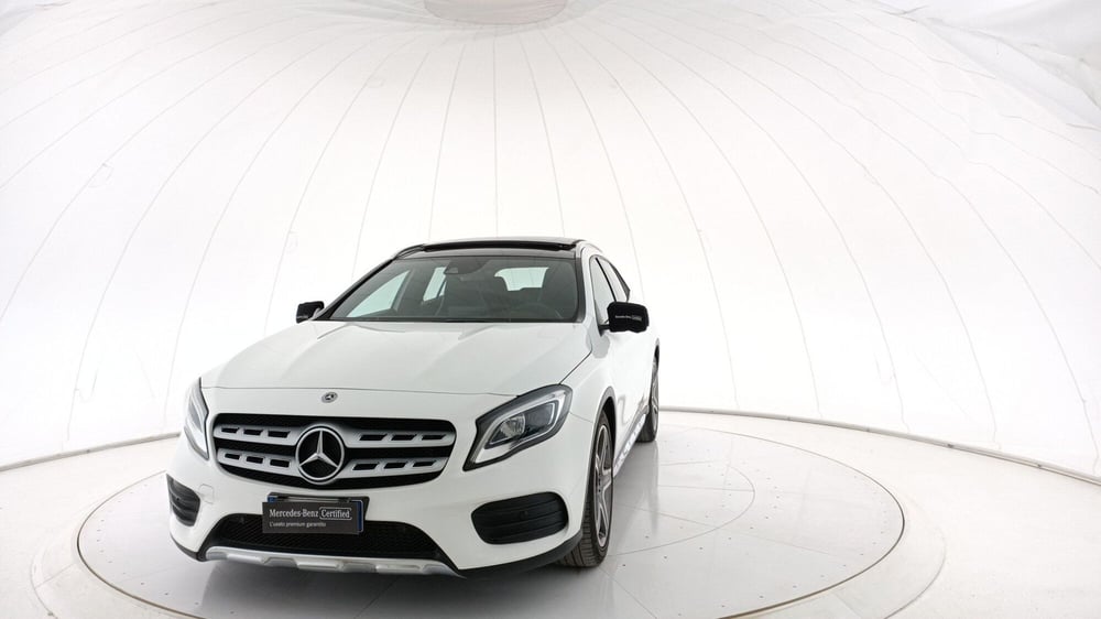 Mercedes-Benz GLA SUV usata a Bari