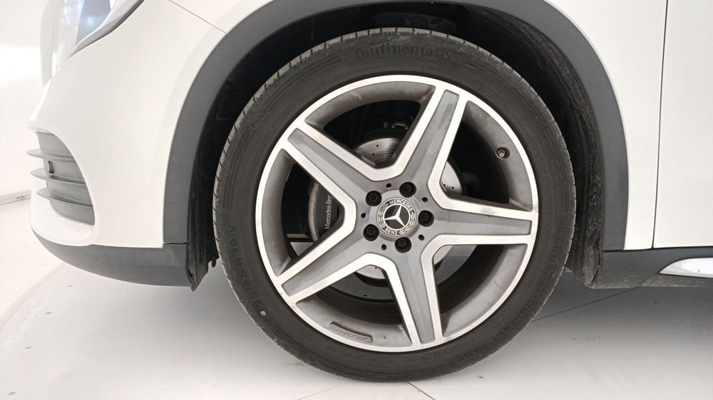 Mercedes-Benz GLA SUV usata a Bari (13)