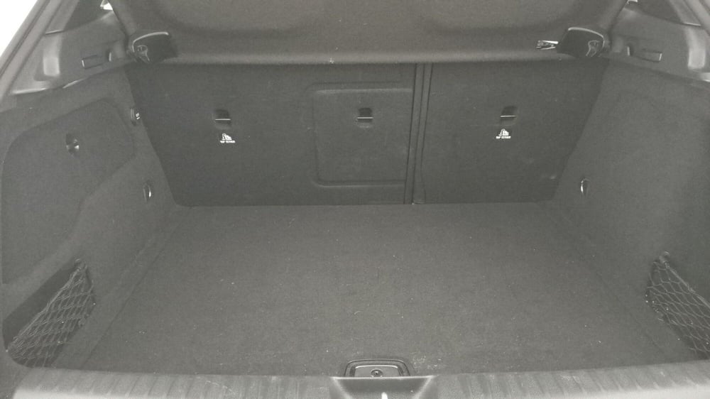 Mercedes-Benz GLA SUV usata a Bari (14)