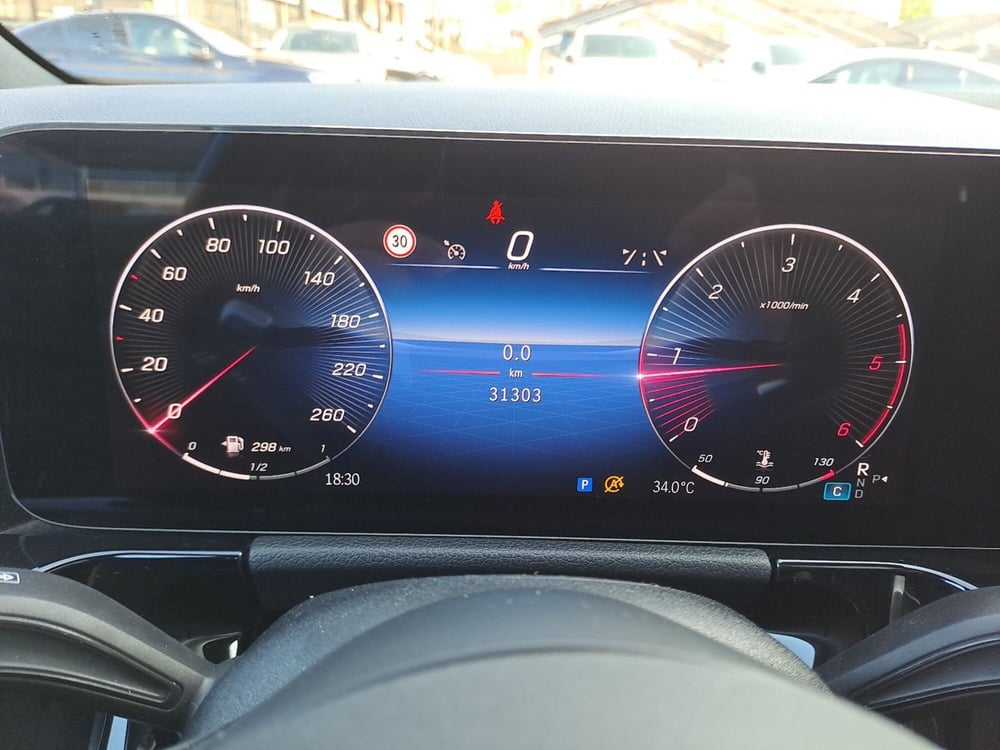 Mercedes-Benz GLA SUV usata a Pescara (12)