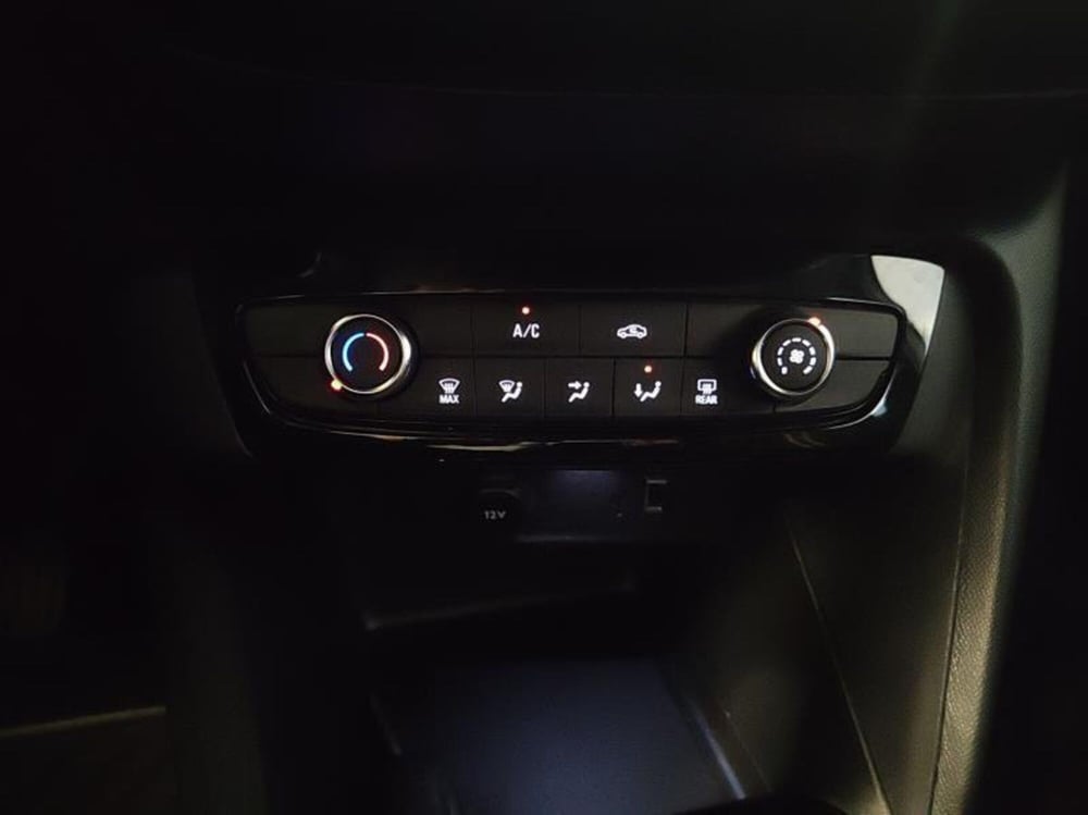 Opel Corsa usata a Genova (16)