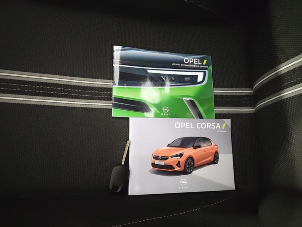 Opel Corsa usata a Genova (19)