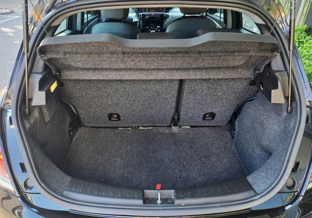 Lancia Ypsilon usata a Milano (13)