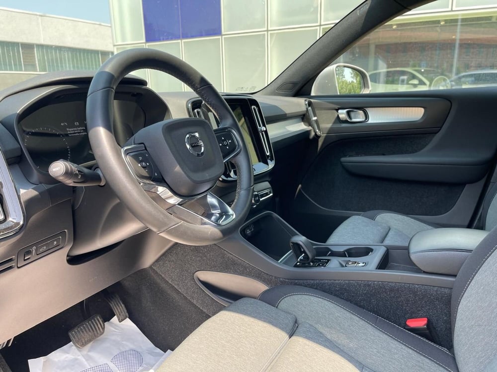 Volvo XC40 usata a Como (10)