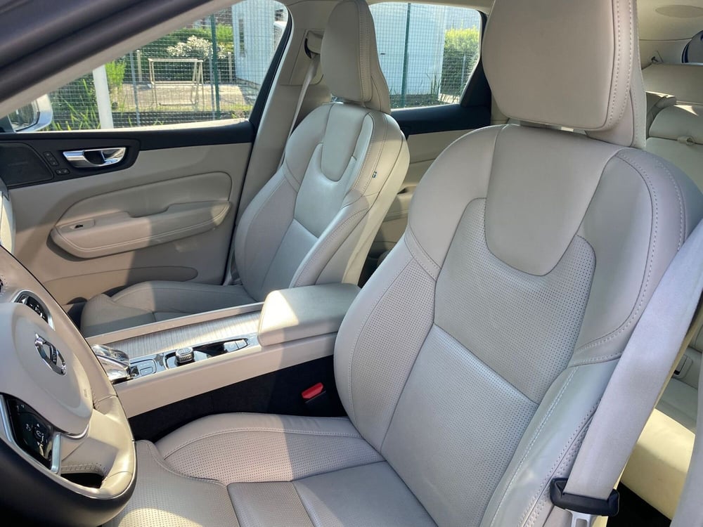 Volvo XC60 usata a Como (11)