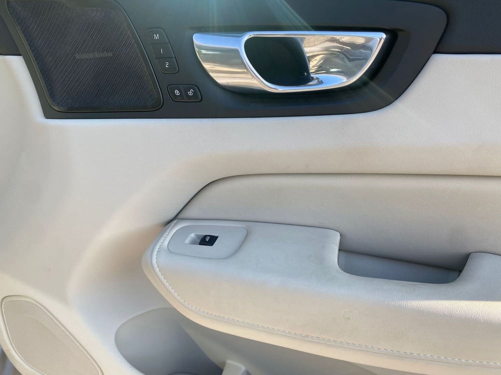 Volvo XC60 usata a Como (12)