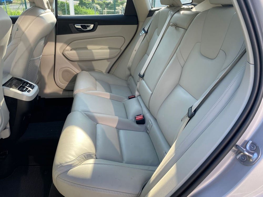 Volvo XC60 usata a Como (15)