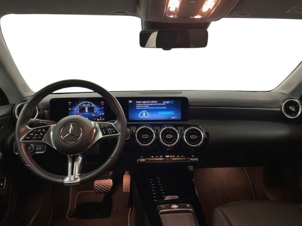 Mercedes-Benz CLA Shooting Brake usata a Macerata (10)