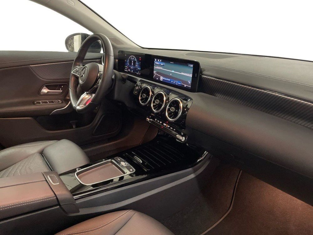Mercedes-Benz CLA Shooting Brake usata a Macerata (12)