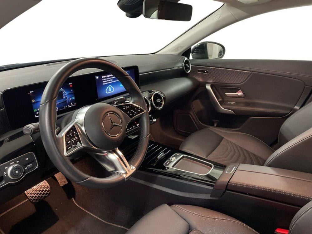 Mercedes-Benz CLA Shooting Brake usata a Macerata (16)