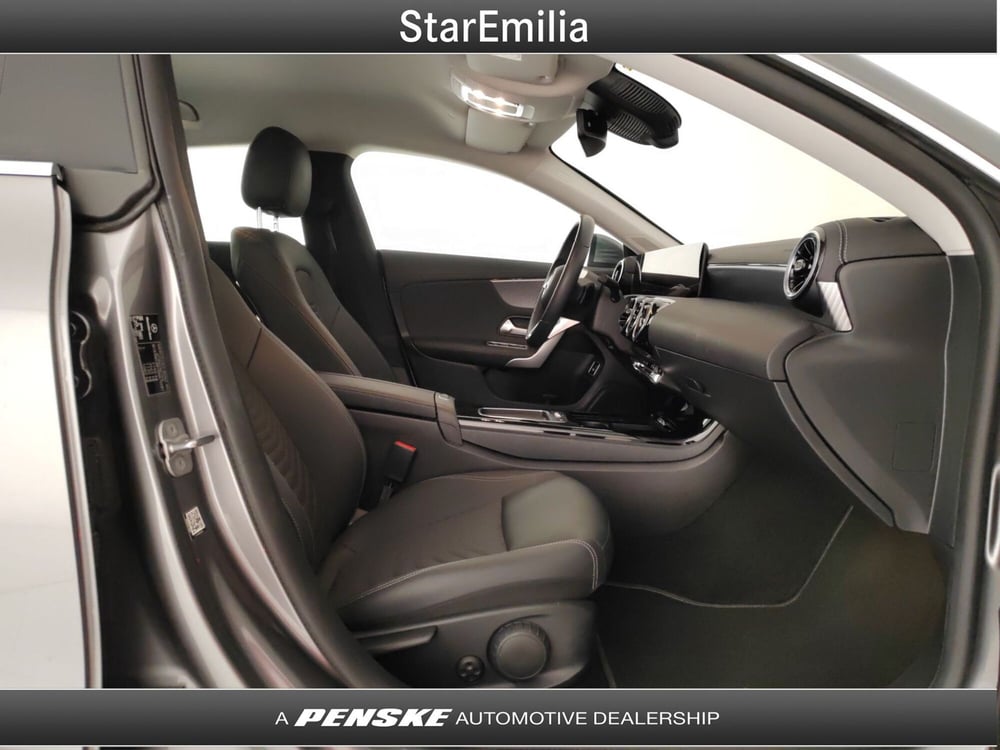Mercedes-Benz CLA Shooting Brake usata a Ferrara (17)