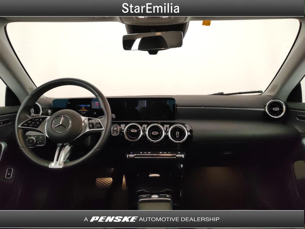 Mercedes-Benz CLA Shooting Brake usata a Ferrara (9)