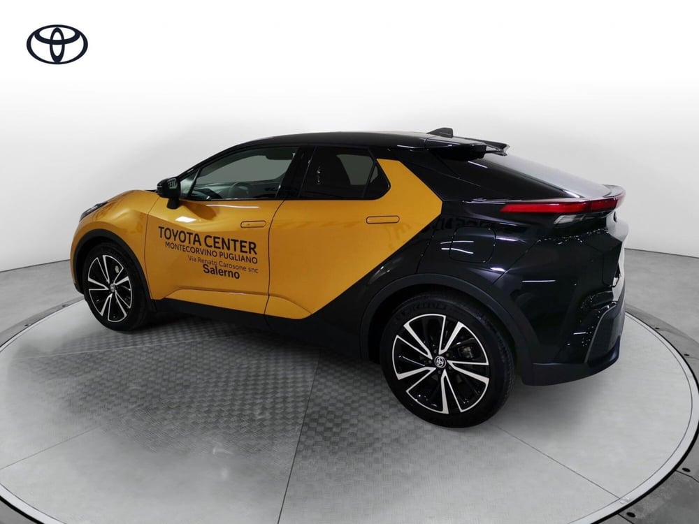 Toyota Toyota C-HR usata a Salerno (4)