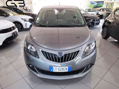 Lancia Ypsilon 1.0 FireFly 5 porte S&amp;S Hybrid Ecochic A. Ferretti del 2024 usata a Prato