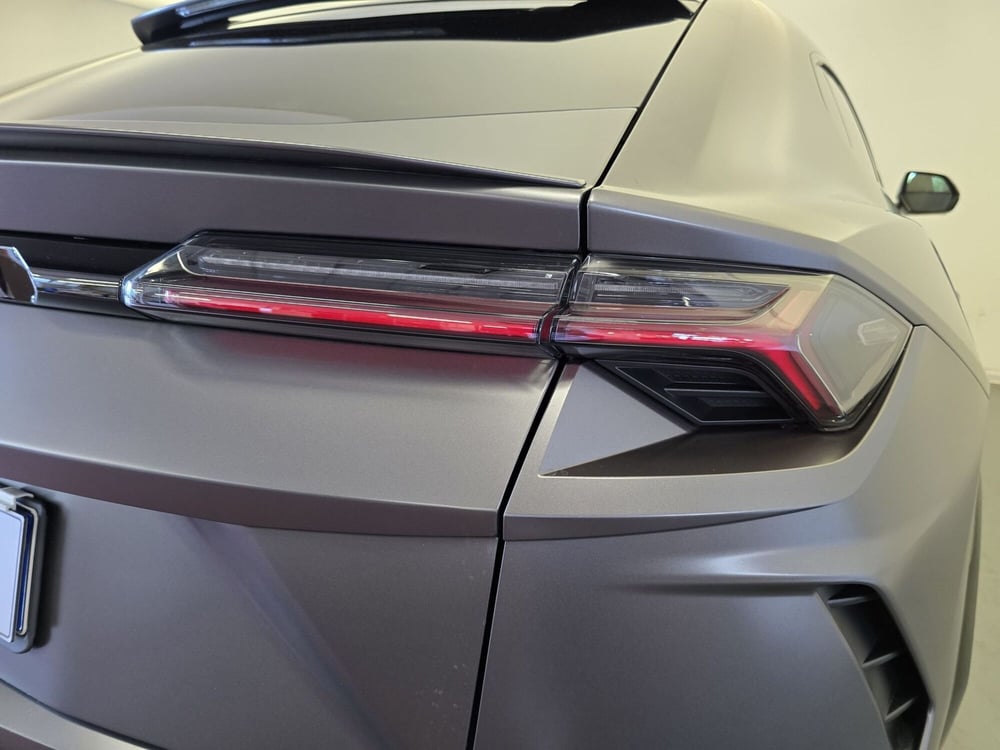 Lamborghini Urus usata a Bologna (16)