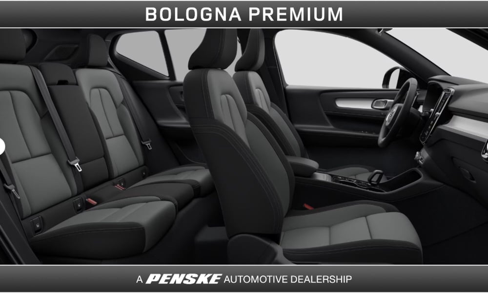 Volvo XC40 nuova a Bologna (6)