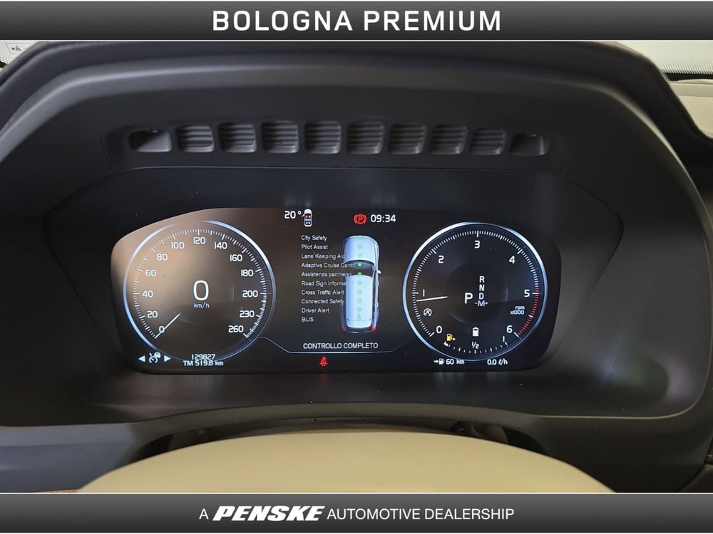 Volvo XC90 usata a Bologna (12)