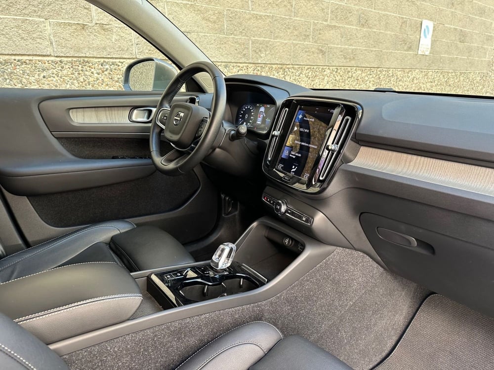 Volvo XC40 usata a Bergamo (12)