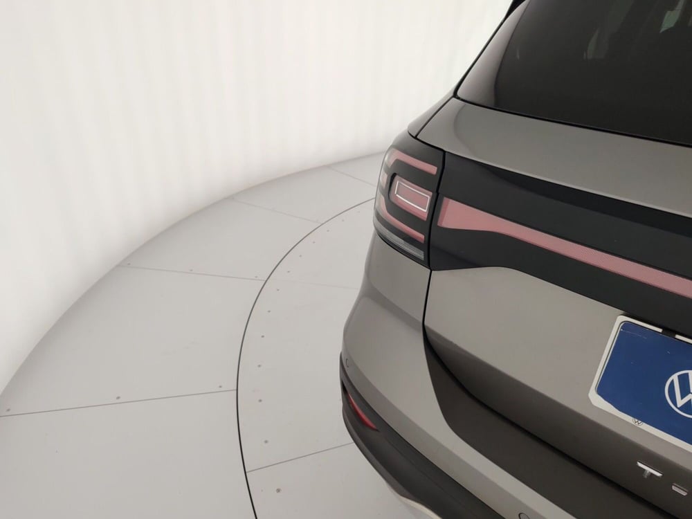 Volkswagen T-Cross usata a Massa-Carrara (11)