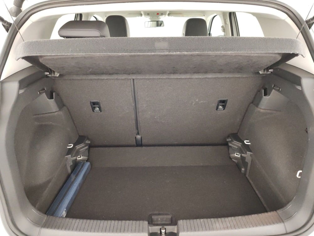 Volkswagen T-Cross usata a Massa-Carrara (11)