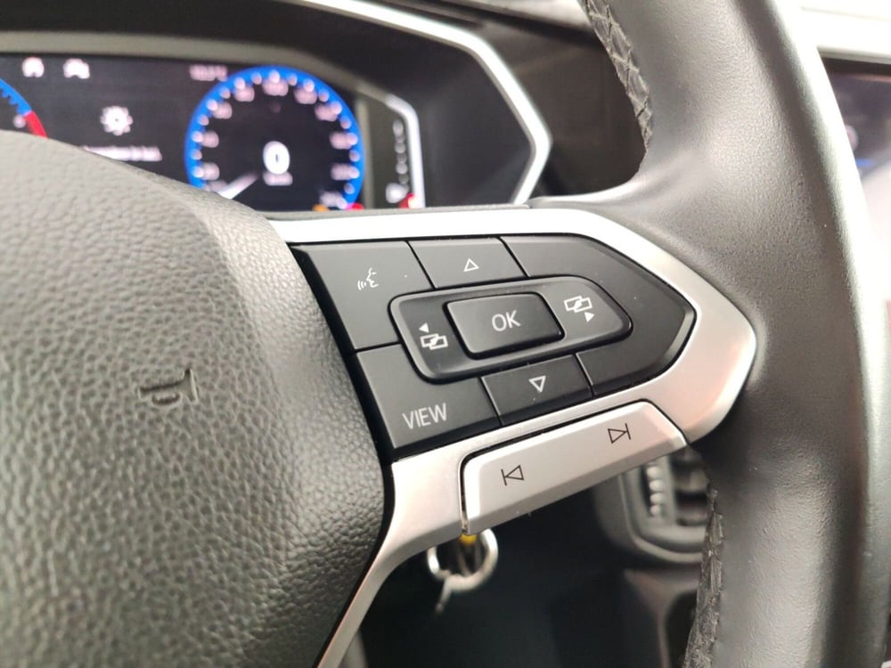 Volkswagen T-Cross usata a Massa-Carrara (14)