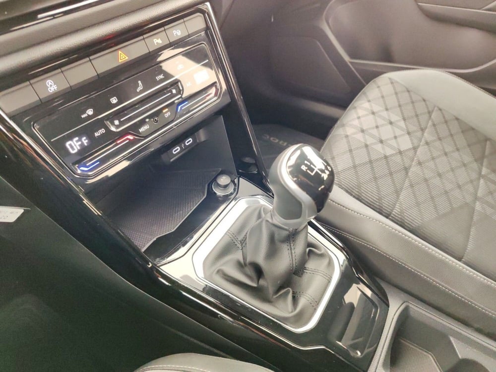 Volkswagen T-Roc usata a Massa-Carrara (12)