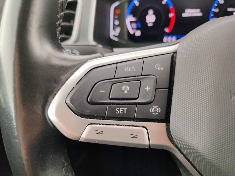 Volkswagen T-Roc usata a Massa-Carrara (16)
