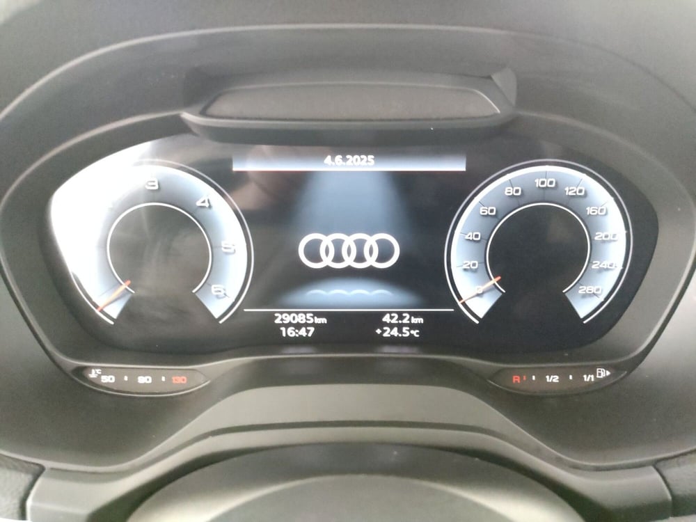 Audi Q2 usata a Napoli (12)