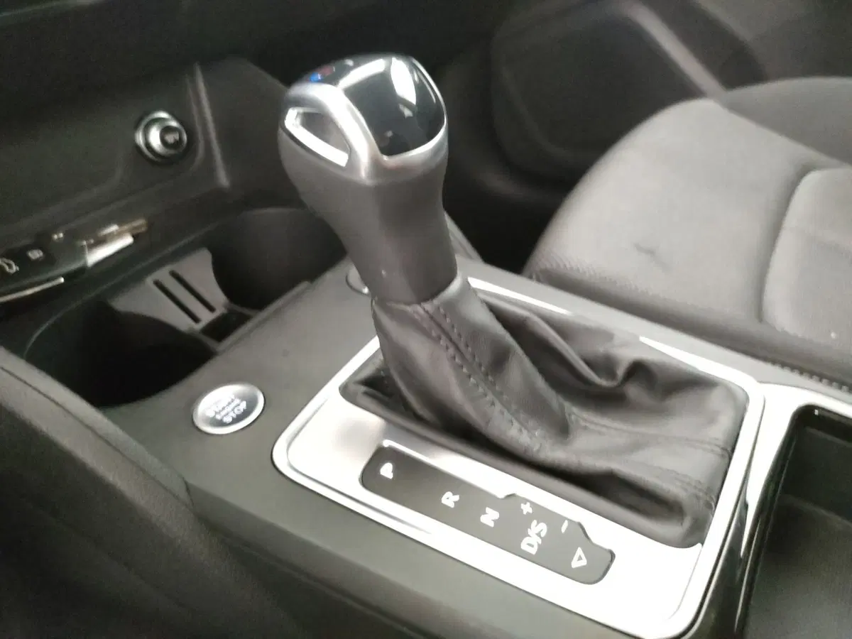 Audi Q2 usata a Napoli (19)